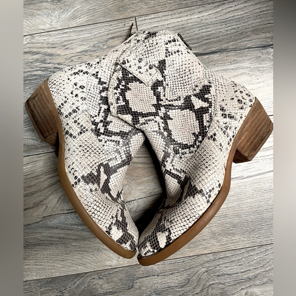 Snakeskin Patterned Ankle Boots